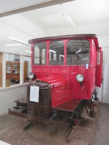 036 ZeehanMuseumRoadCar